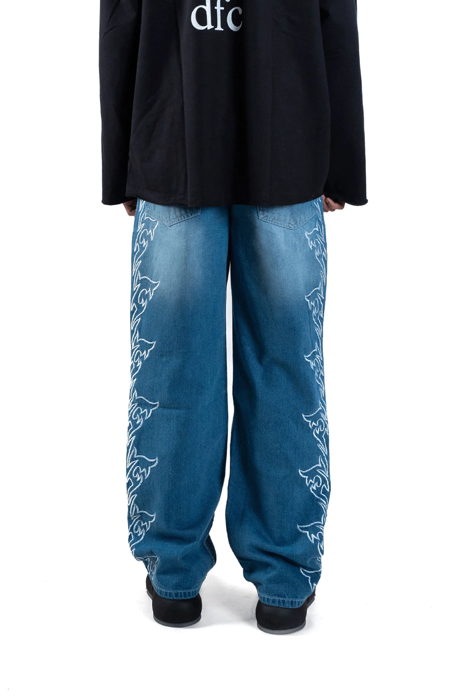 BLUE EMBROIDERY - Image 6