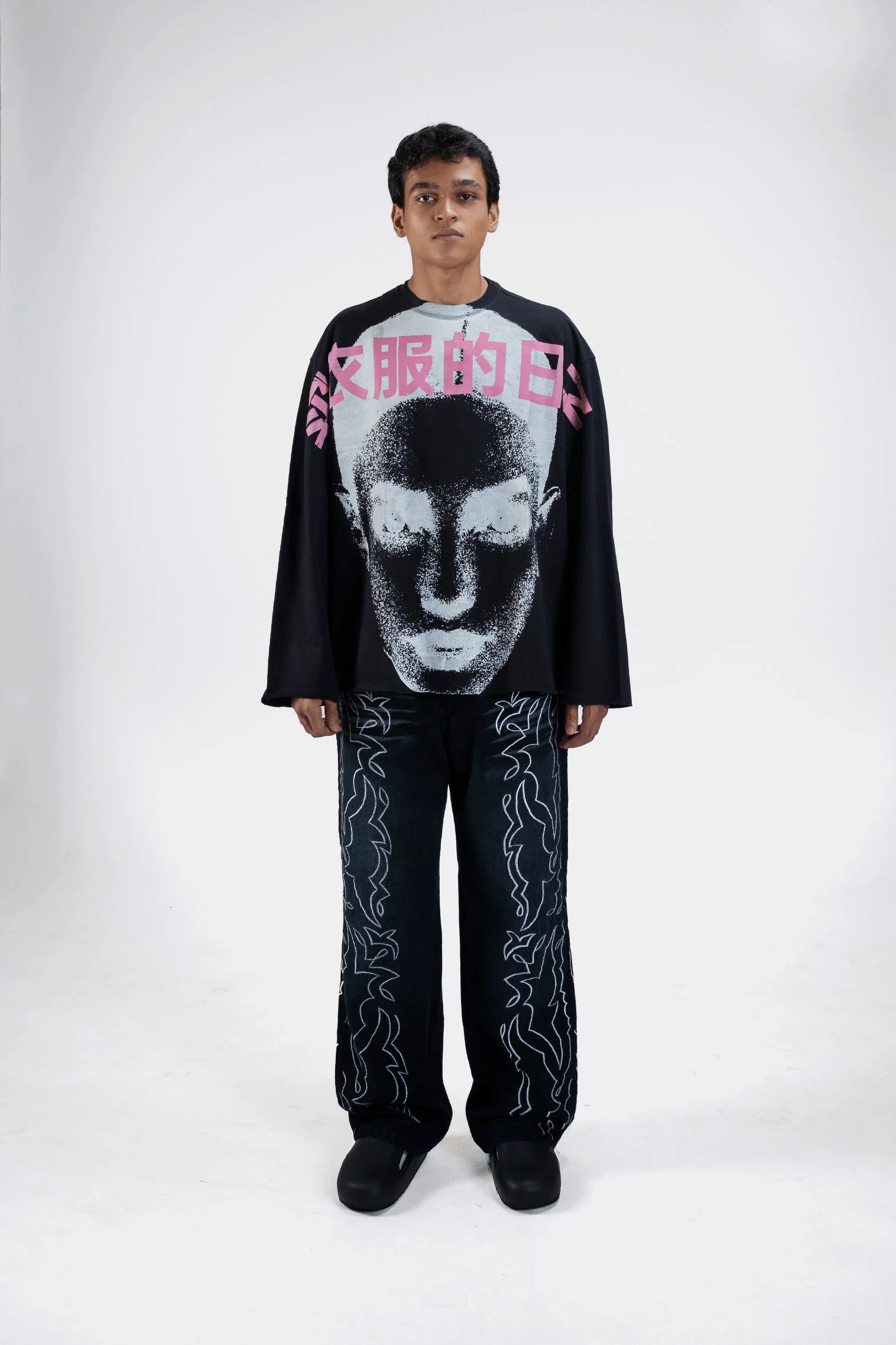 BLACK EMBROIDERY - Image 2