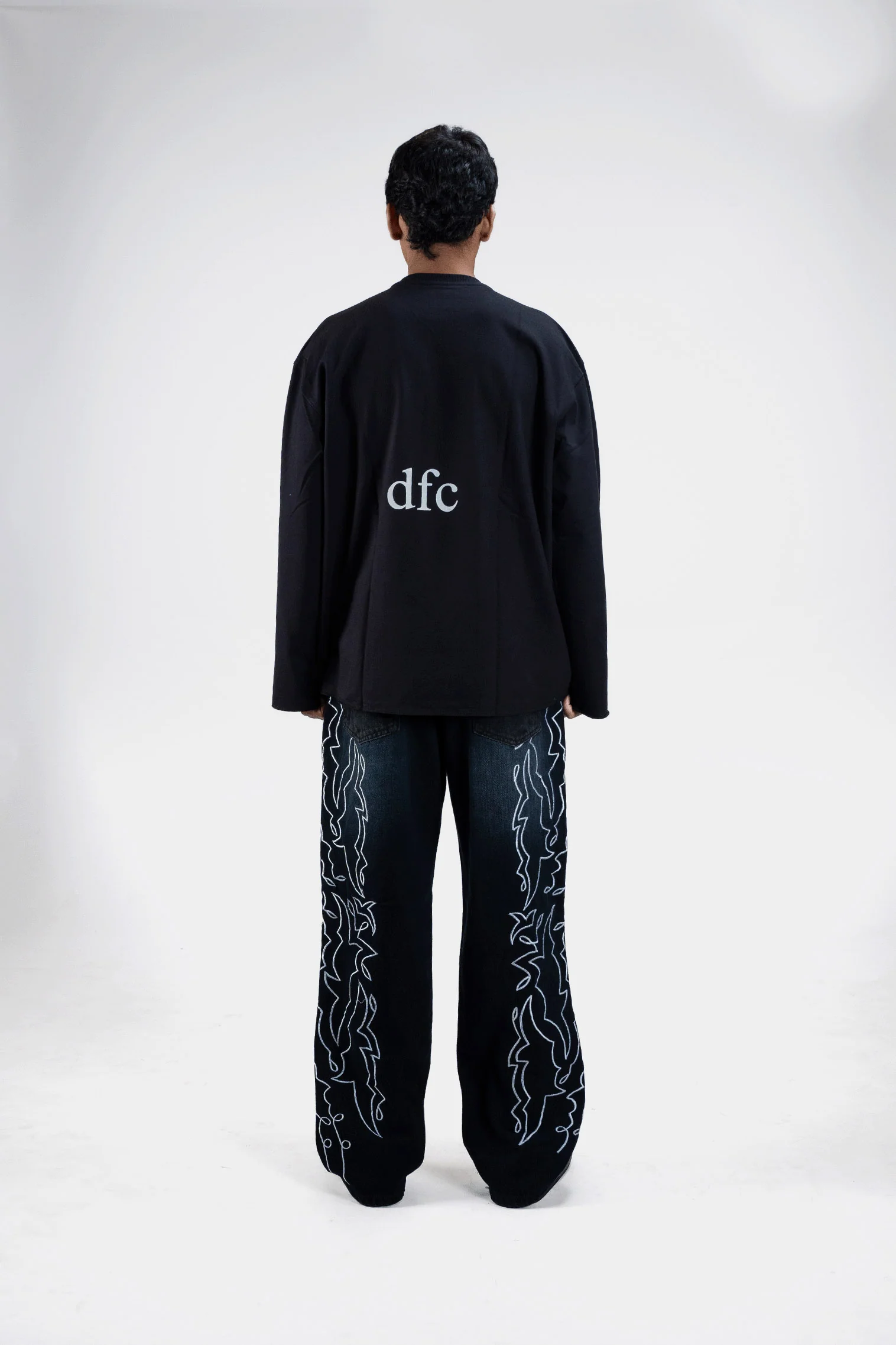 BLACK EMBROIDERY - Image 4
