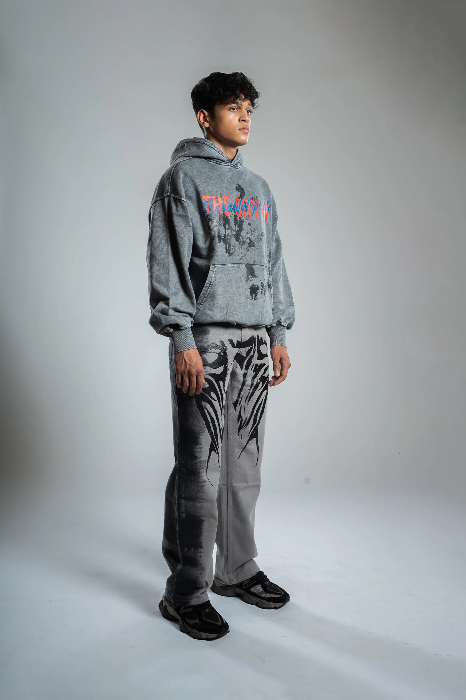 REY - G - Image 3