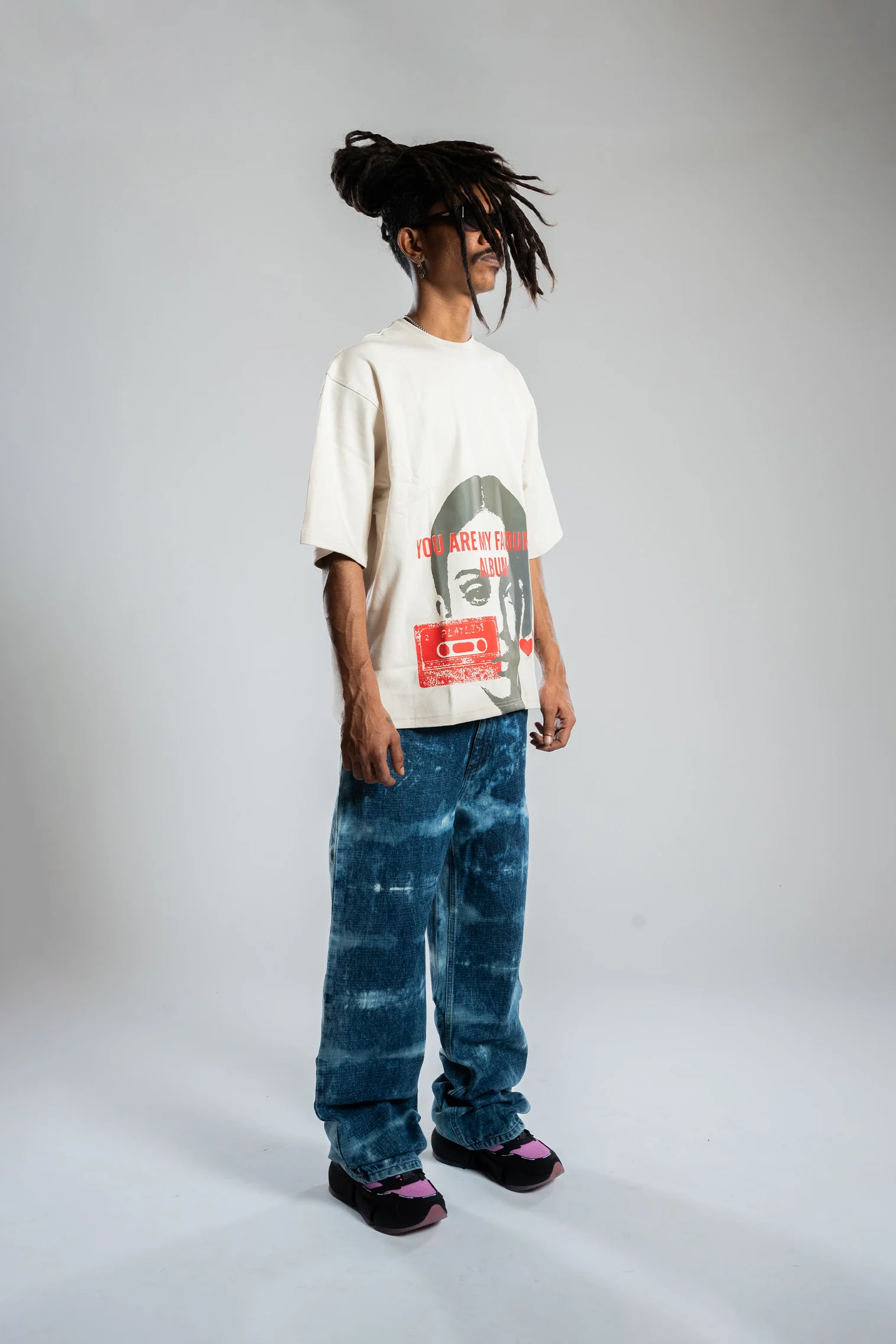 WHITE LINE - Image 2
